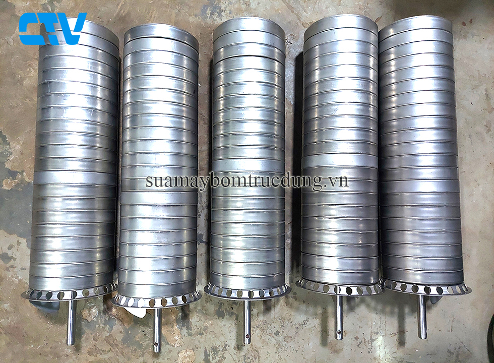 Cường Thịnh Vương sửa chữa thay bộ ruột buồng cánh máy bơm trục đứng Pentax U7SL chuyên nghiệp